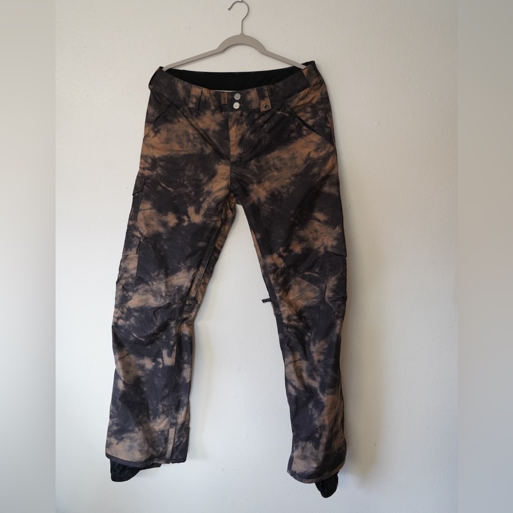 Men's Burton Covert 2.0 2L Snow Pants Size M Snowfall Camo Wormhole Print